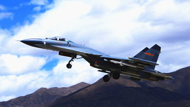 中國空軍殲-20等多型新機(jī)實(shí)戰(zhàn)實(shí)訓(xùn)制勝空天