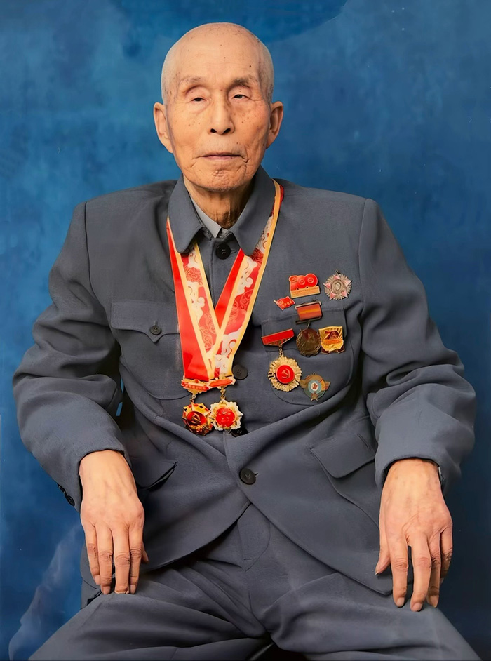 從沈陽到廣西:一位93歲老兵的三次生死征程——追憶革命戰(zhàn)士劉敬硯的非凡一生 從沈陽到廣西:一位93歲老兵的三次生死征程——追憶革命戰(zhàn)士劉敬硯的非凡一生